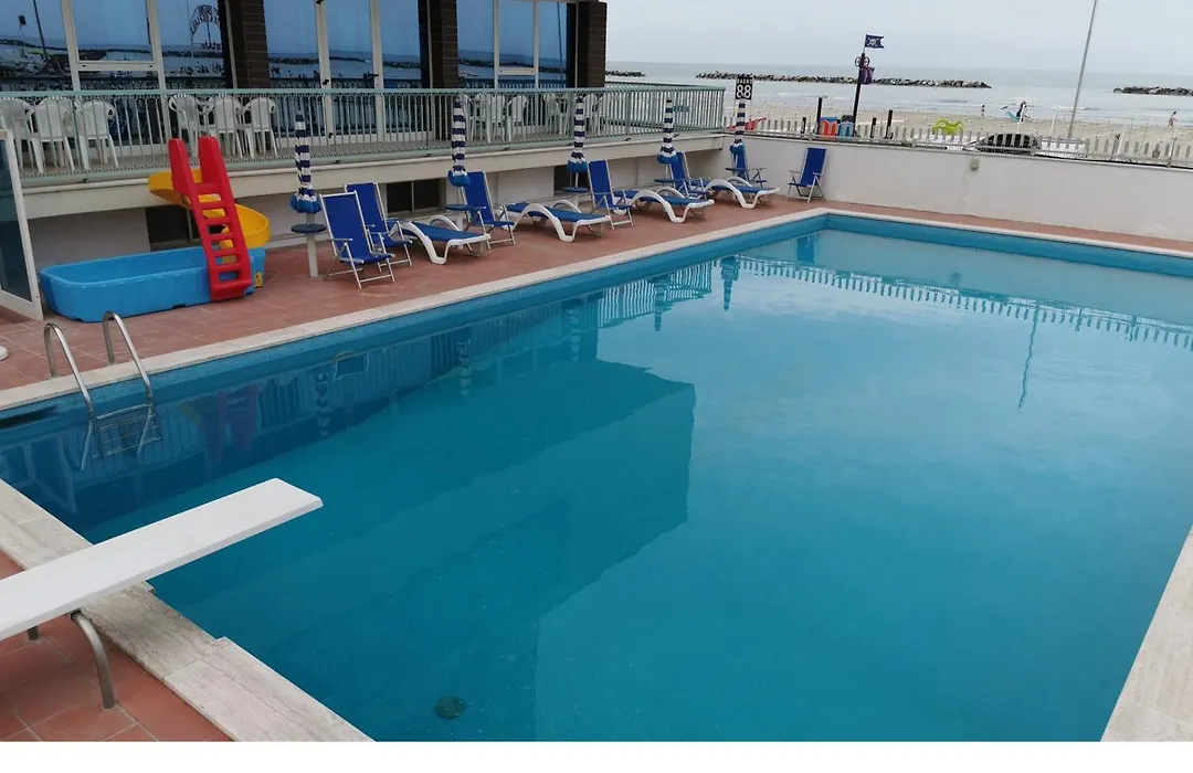 Hotel Majestic-1